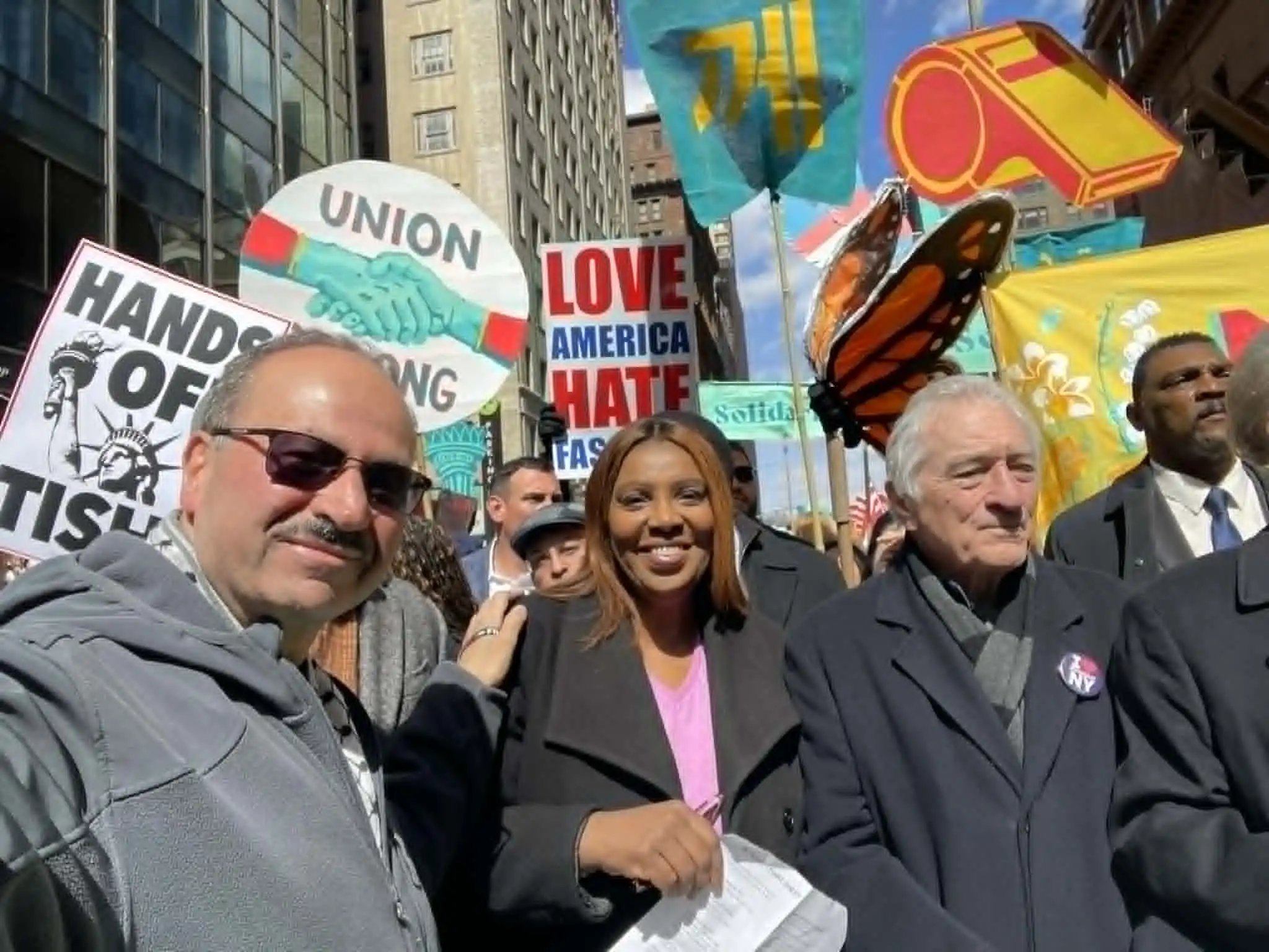 "لا للملوك" (No Kings